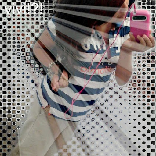 Vivian Nieves Photo 10