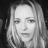 Amber Schubert Photo 10