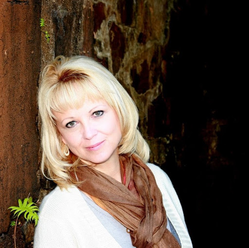 Linda Mayes Photo 23