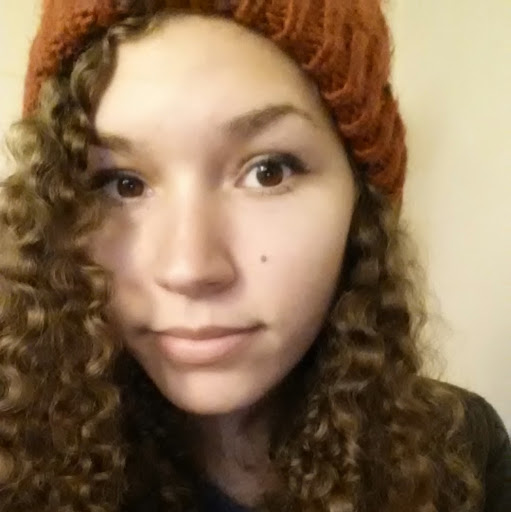 Sarah Lynch Photo 21