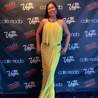 Lilian Peralta Photo 20