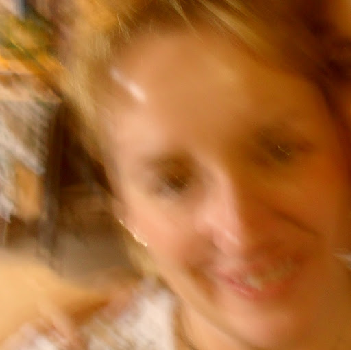 Carol Travis Photo 33