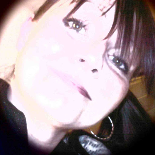 Michelle Neal Photo 18