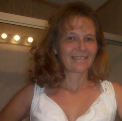 Lisa Hebert Photo 12