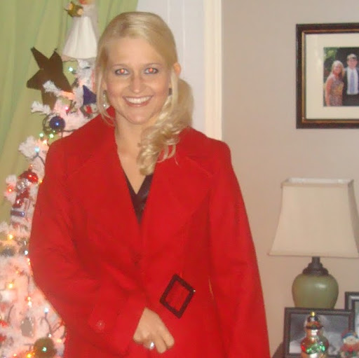 Caroline Shields Photo 20