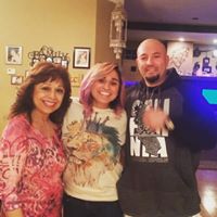 Debra Flores Photo 34