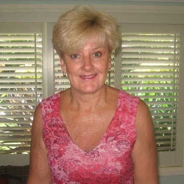 Vikki Moore Photo 26