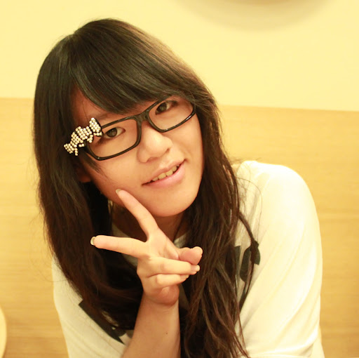 Katherine Lin Photo 34