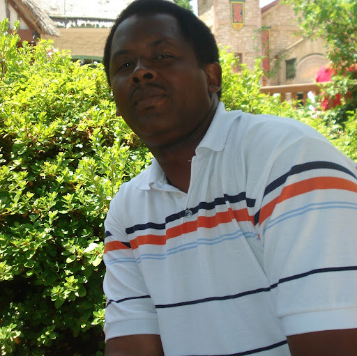 Kenneth Wallace Photo 18