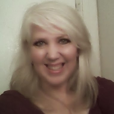 Lisa Robbins Photo 40