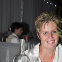 Tania Stephenson Photo 20