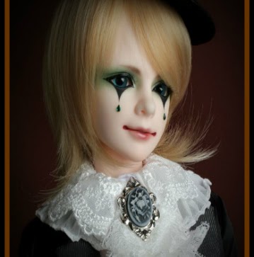 Julia Heath Photo 10