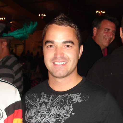 Erik Martinez Photo 17