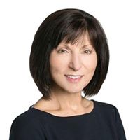 Laurie Benson Photo 28