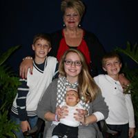 Lois Combs Photo 16
