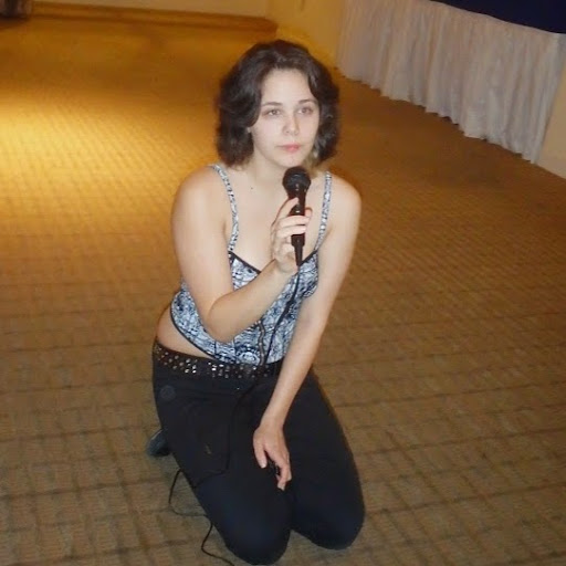 Victoria Padilla Photo 11