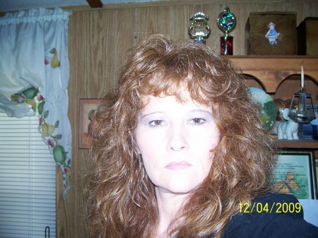 Beth Douglas Photo 29