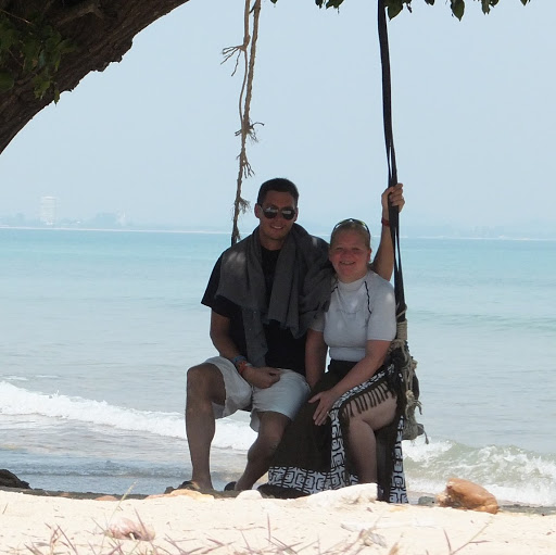 Sarah Handley Photo 17