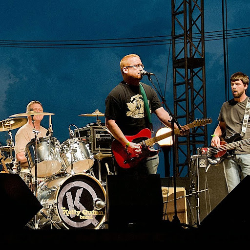 Kelly Quinn Photo 42