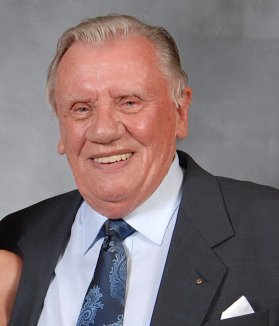 Dennis Stewart Photo 21