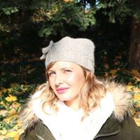 Christina Cain Photo 29