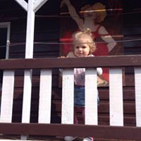 Stacey Nicholas Photo 14