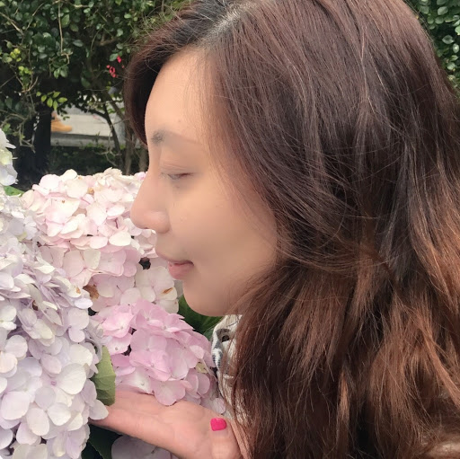 Angela Tseng Photo 26