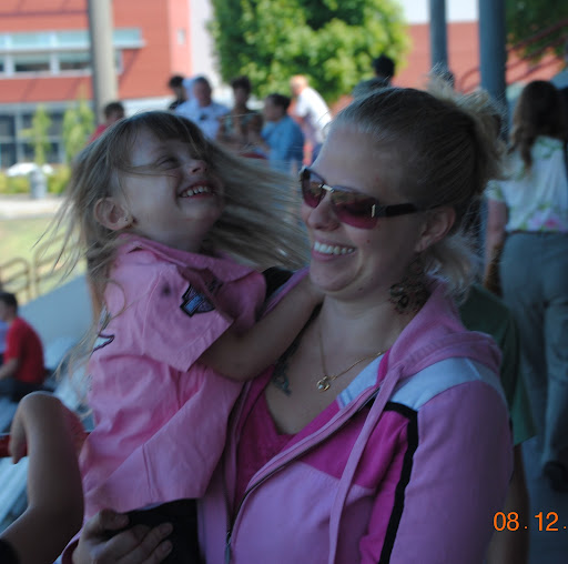 Angela Wright Photo 29