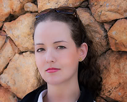 Shelley Holden Photo 2