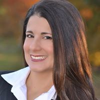 Angela Lind Photo 14