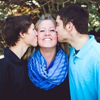 Paula Landis Photo 28