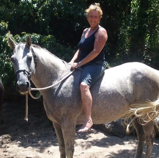 Gayle Watkins Photo 26