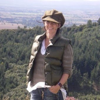 Elaine Watson Photo 10 Elaine Watson Photo 10