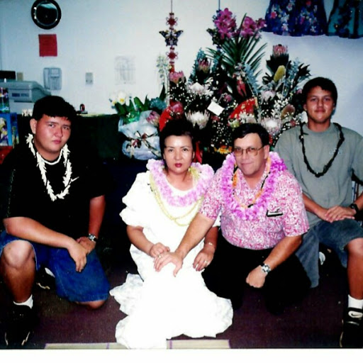 Timothy Skinner Photo 34