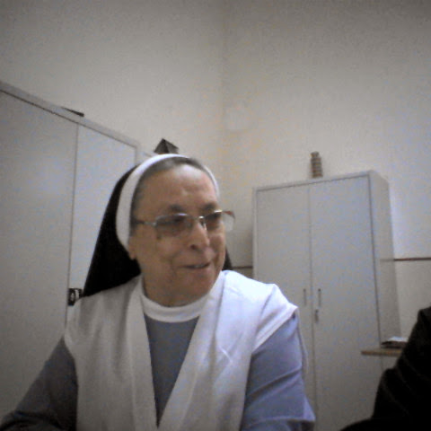 Anna Santoro Photo 33