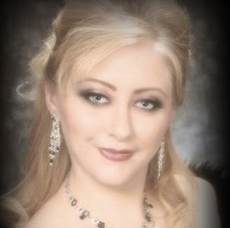 Crystal Howell Photo 4