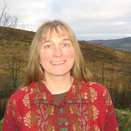 Sarah Compton Photo 11