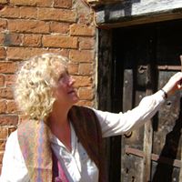 Hilary Robinson Photo 18
