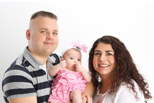 Christina Bates Photo 25