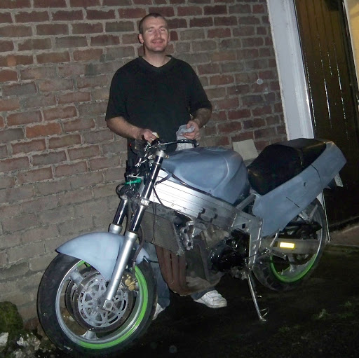 Andy Richardson Photo 42