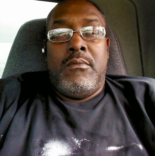 Raymond Ford Photo 37