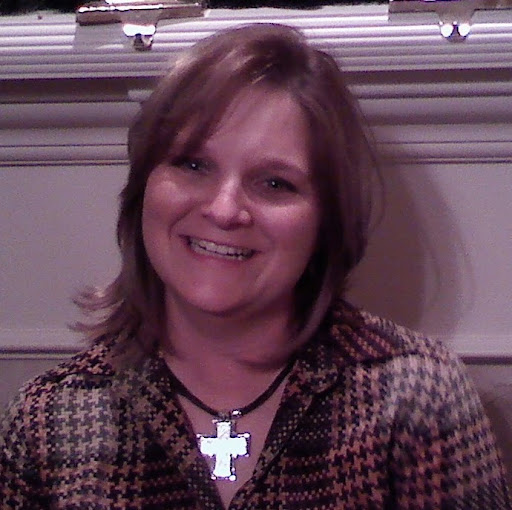 Angela Edwards Photo 45