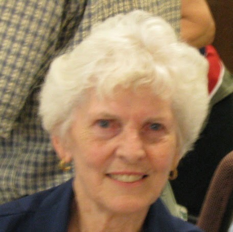 Elizabeth Bock Photo 34