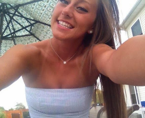 Tiffany Burks Photo 7