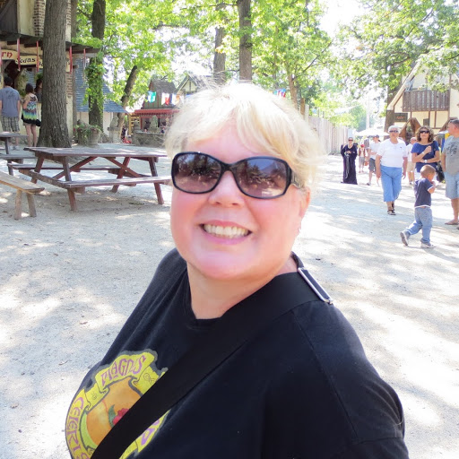 Cindy Estes Photo 17