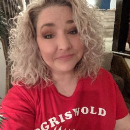 Sarah Schroeder Photo 22