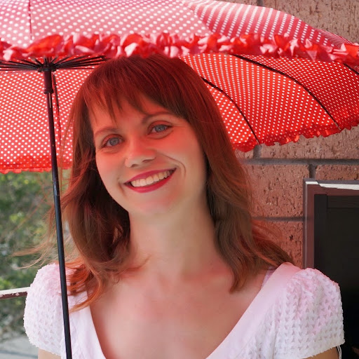 Julia Garnett Photo 3