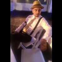 Jason Meraz Photo 4
