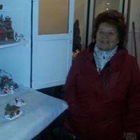Phyllis Groves Photo 17