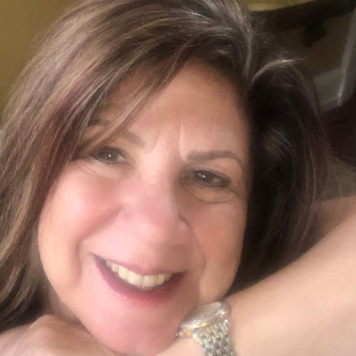Linda Roberts Photo 46